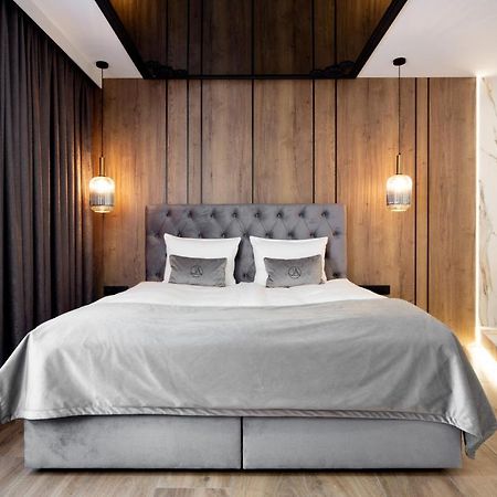 Jacuzzi Apartment Main Square Краков Экстерьер фото