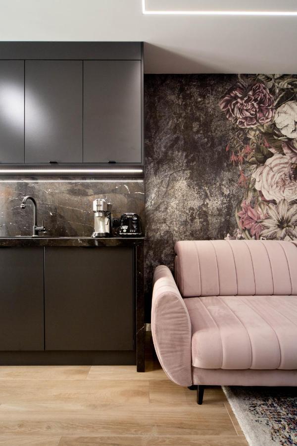 Jacuzzi Apartment Main Square Краков Экстерьер фото