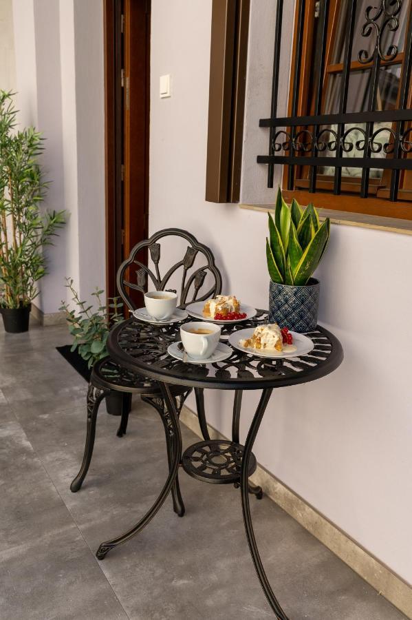 Jacuzzi Apartment Main Square Краков Экстерьер фото