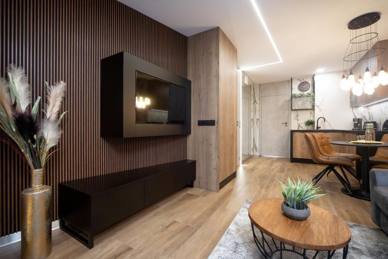 Jacuzzi Apartment Main Square Краков Экстерьер фото