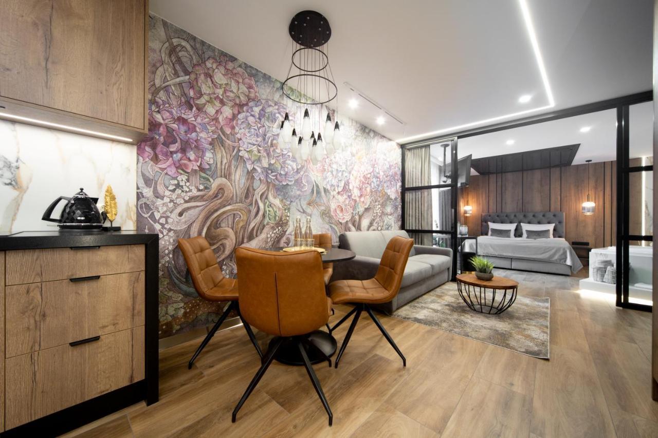 Jacuzzi Apartment Main Square Краков Экстерьер фото